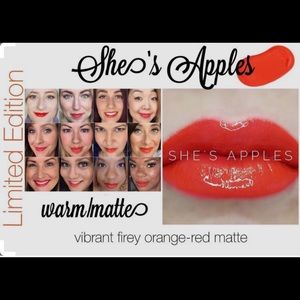 Lipsense she’s apples
